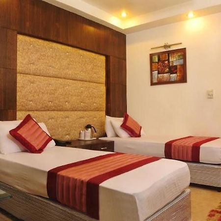 Hotel City Height - Delhi Ncr Id Not Accepted 뉴델리 외부 사진
