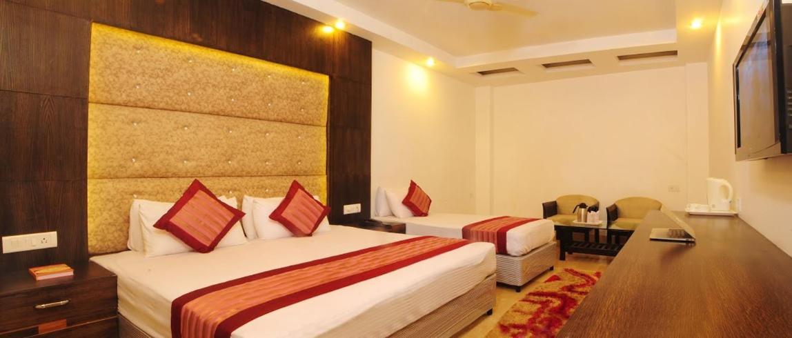 Hotel City Height - Delhi Ncr Id Not Accepted 뉴델리 외부 사진