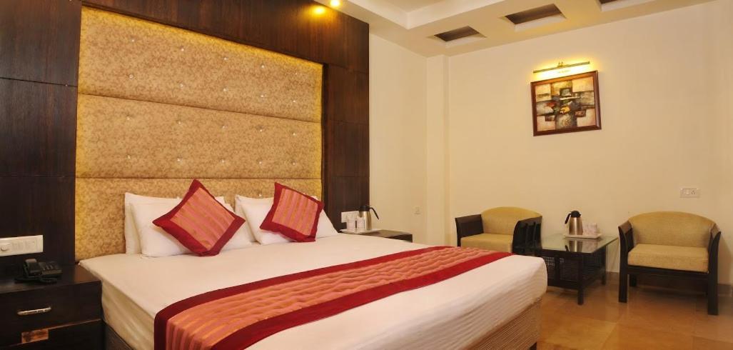 Hotel City Height - Delhi Ncr Id Not Accepted 뉴델리 외부 사진