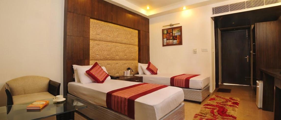 Hotel City Height - Delhi Ncr Id Not Accepted 뉴델리 외부 사진