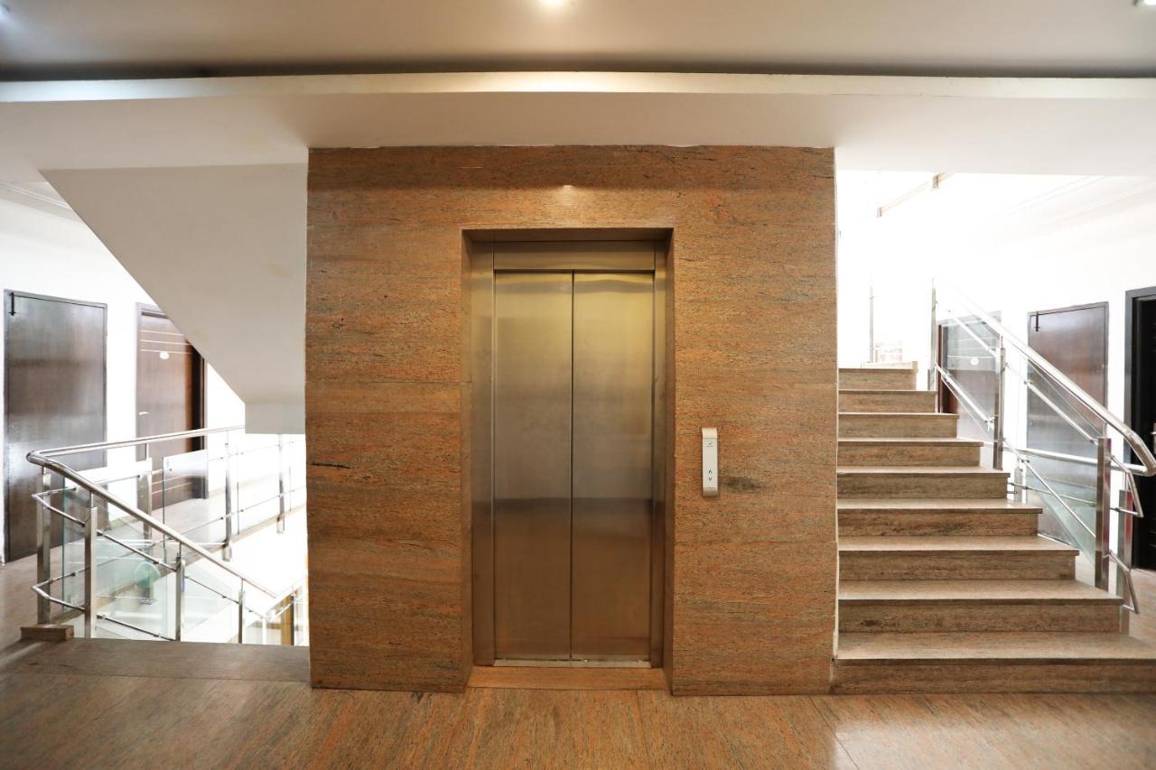 Hotel City Height - Delhi Ncr Id Not Accepted 뉴델리 외부 사진