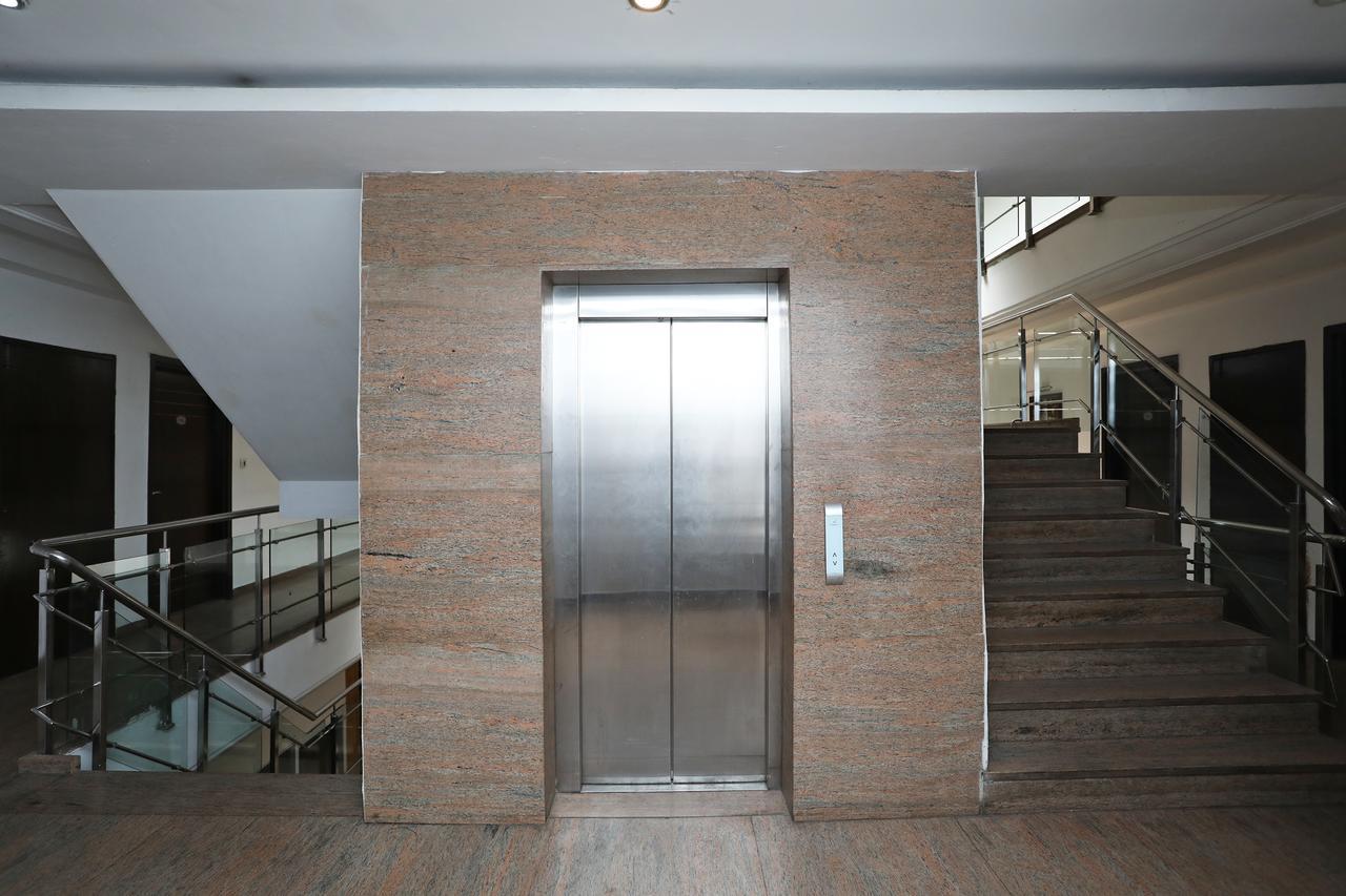 Hotel City Height - Delhi Ncr Id Not Accepted 뉴델리 외부 사진