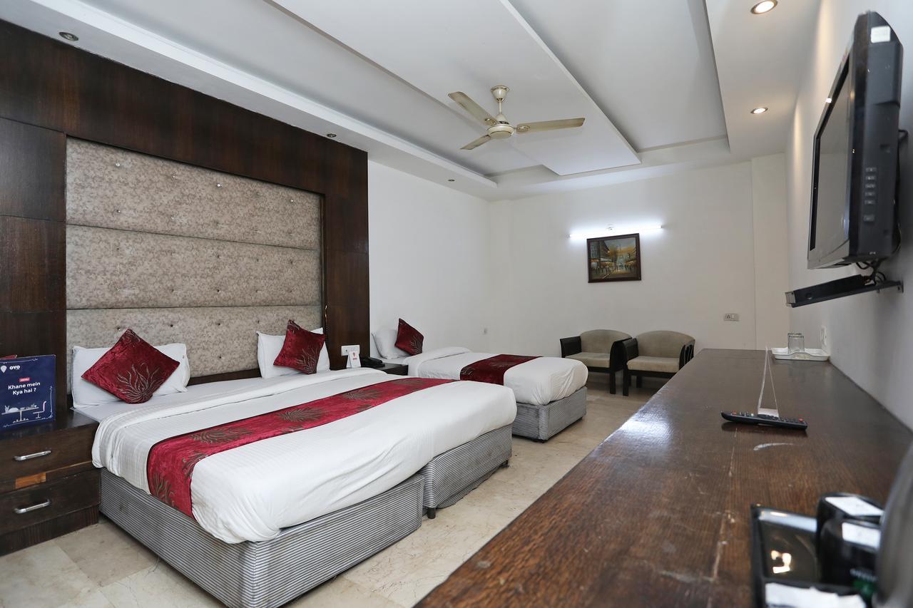 Hotel City Height - Delhi Ncr Id Not Accepted 뉴델리 외부 사진